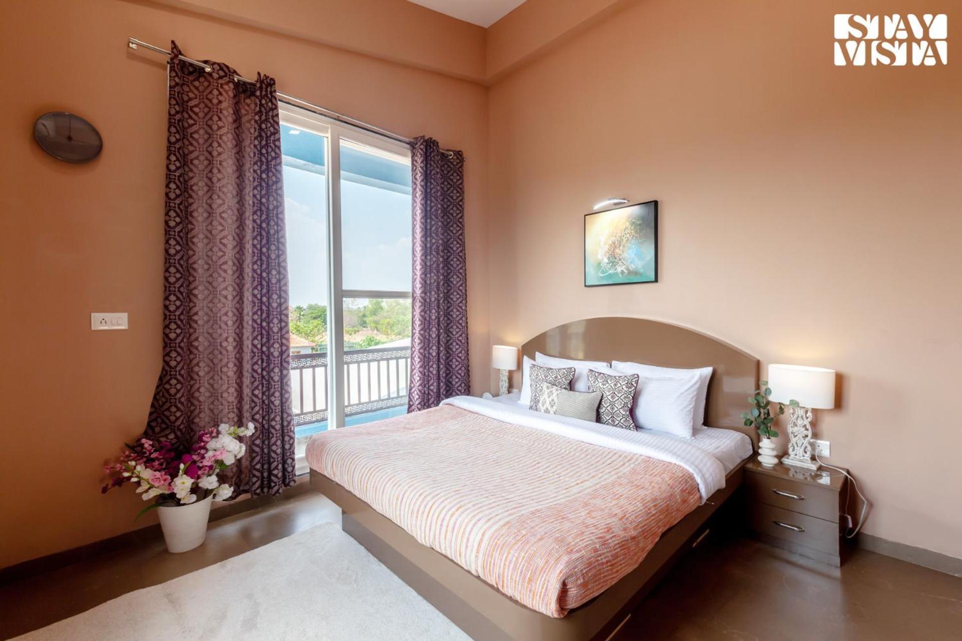 Stayvista'S Hillside Meadows - Mountainside Retreat With Farm View, Pool & Deck, Lawn & Gazebo Chinchavli Exteriér fotografie